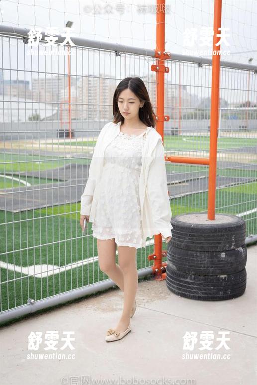 BoBoSocks袜啵啵-甜甜圈 BoBoSocks袜啵啵 - 甜甜圈的奇妙新作!最新写真里的油亮肉丝,一秒让你怀疑人生,谁还在乎卡路里?
