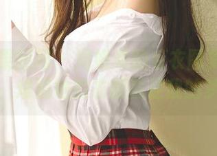 GIRLT果团网 – 周妍希的毛衣图集：原图再现，难道她的衣橱就是我的梦想？