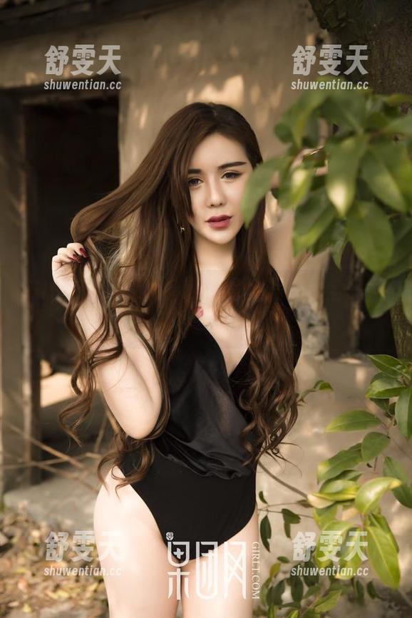 GIRLT果团网-龚玥菲 GIRLT果团网 - 龚玥菲黑丝写真:全集回顾,渐变的情绪!