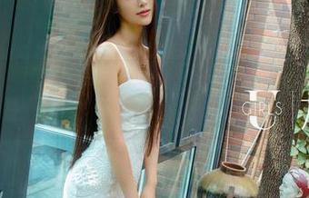 UGirls尤果网 – 禅叽zankii比基尼精选：给你‘海’量灵感，可能还带着沙子！