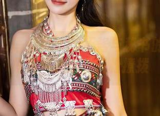 XIAOYU语画界 – 波巧酱与秘书的故事：写真集精选，轻松撩拨