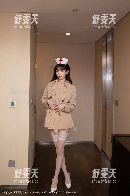Xiuren秀人网 - 等不及了！最新图库里的FoxYini孟狐狸睡衣，太让人心动！