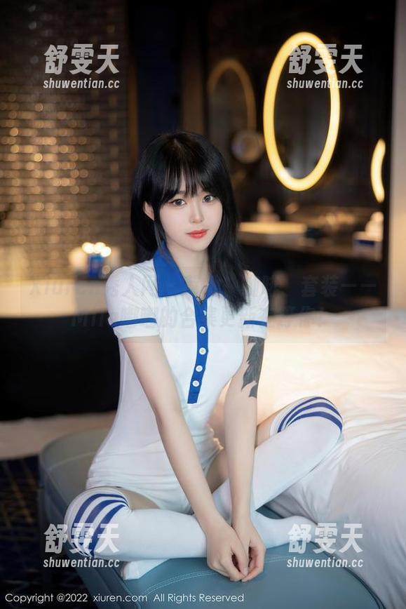 Xiuren秀人网 - 草地、咖啡、套装——Mila嘟嘟的合集更新在等你！
