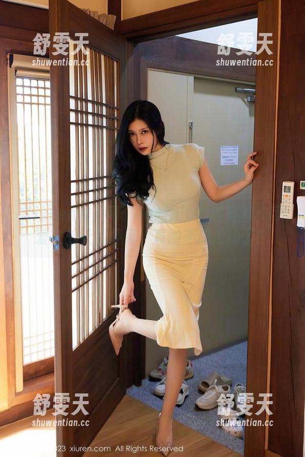 Xiuren秀人网 - lavinia肉肉写真：可爱之处让我停留，真的不想滚动了！