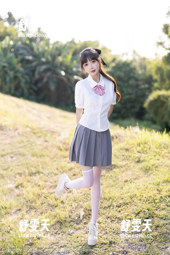 Xiuren秀人网 - 夏天来了！李可儿最新写真更新，哎呀，那光影让我有点意乱情迷
