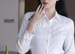 Xiuren秀人网 – 不愧是王俪丁小宝贝，新丝袜美图更新，真的让我心跳加速！