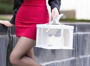 Xiuren秀人网 – 在线合集：甜白酱的泳池写真，仿佛那个夏天的微风