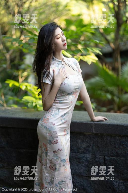 Xiuren秀人网-糯美子 Xiuren秀人网 - 在云端漫步:糯美子轻薄白色服饰私拍合集!