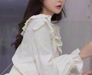 Xiuren秀人网 – 谢小蒽婚纱秀：高清美图带你领略‘不小心摔倒’的优雅瞬间！