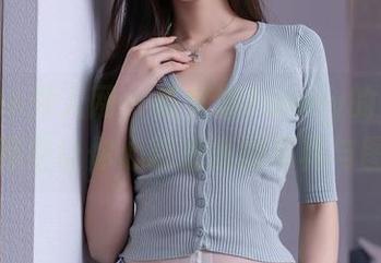 Xiuren秀人网 – 陈梵妮Fanny的泳池狂欢：那些让你心跳加速的写真与图片！