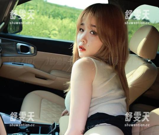 探索Zia(지아)的油亮全集：每一张都是一缕温暖的光