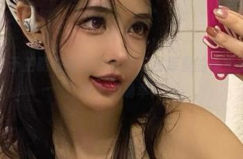 微密圈 – 于芷晴在毛衣间漫游：图库里的秘密分享，真是个小确幸！