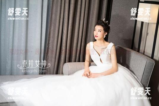 克拉女神 - 居家好物，孟君的精选套图：我在家其实是个模特！