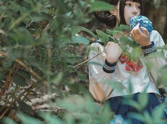 凛子酱花嫁写真：花心思穿花嫁，照片后面的故事你懂的