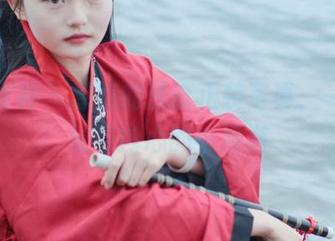 初夏女神 – 点点的浅蓝正装写真，一场视觉与内心的小漫游