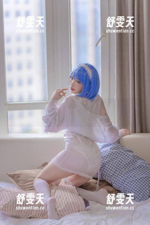 浴室里的艺术：刺青Poi，图库无限，下载不止！