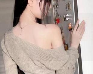 微密圈 – 十万口草莓粥粥穿上睡衣，梦幻美图和满屏套图，真的是让人看了想嘿嘿嘿。