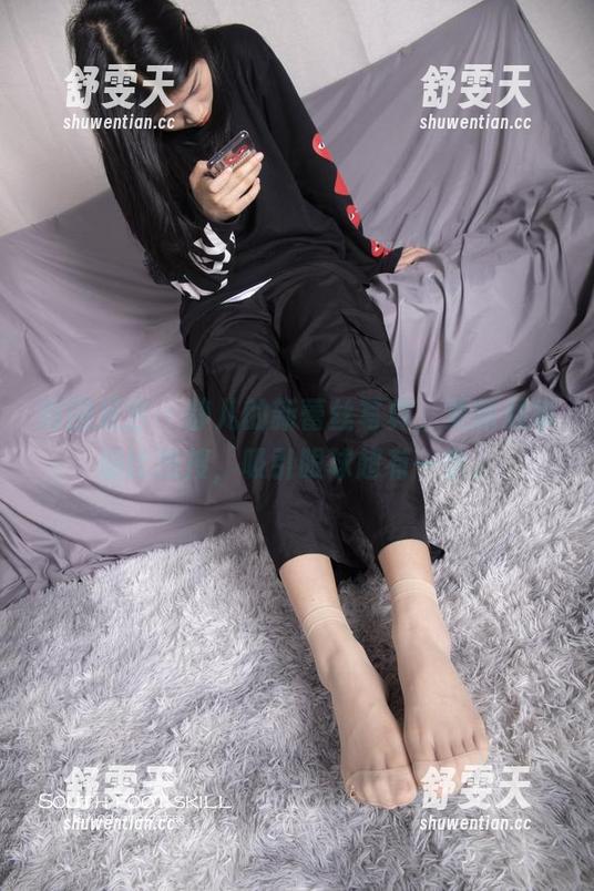 南国足艺 - 静儿的新蕾丝写真，更新频率堪比热搜，吸引眼球超有一手。