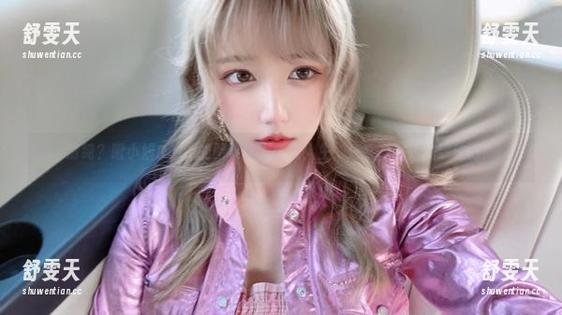 清纯？啾小妍Deer的图集让人怀疑人生，分享一下你的想法吧！