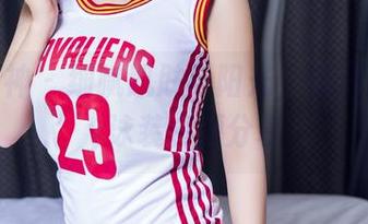 头条女神 – 细腻肌肤与阳光，杨漫妮baby泳装资源分享