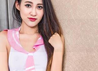 头条女神 – 无圣光在线，莫晓希的清纯学妹图包，瞬间心动！