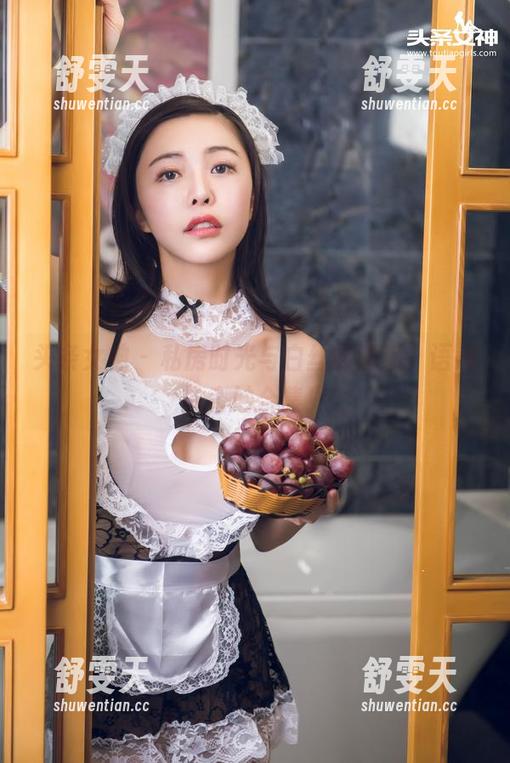 头条女神-语溪 头条女神 - 私房时光与白丝的邂逅,语溪的奇妙合集!