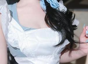 免费领取！女主K的丝袜图包，谁说秘书就不能幽默？