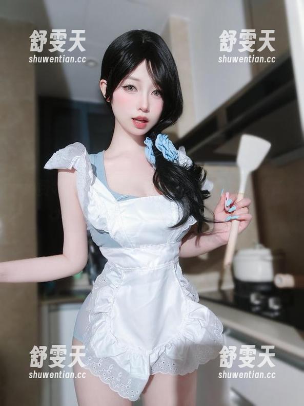 免费领取！女主K的丝袜图包，谁说秘书就不能幽默？