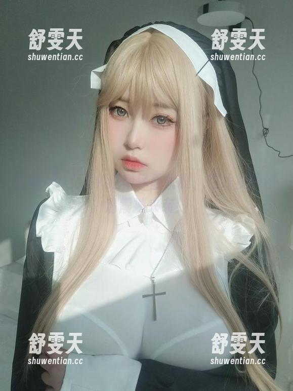 Catch!女主K红裙尽显优雅，在线视频超清震撼来袭！