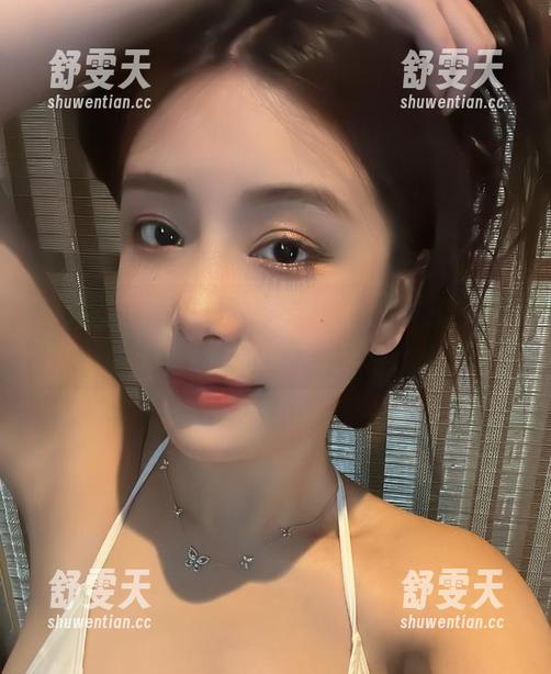 微密圈 - 图册里的小秘密——奶雯酒店系列原图，快来偷看！