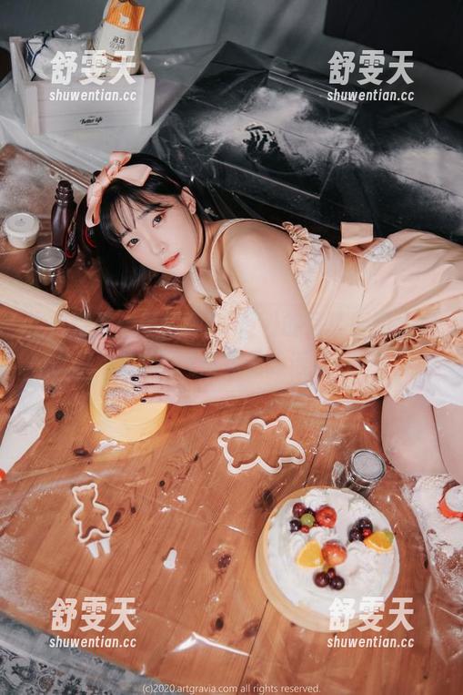 生日特供：姜仁卿(강인경)的写真原图，撩人的气质真是没话说