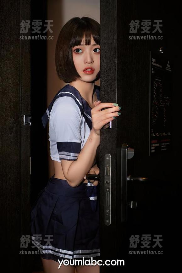 尤蜜荟 - 萌汉药baby的美腿写真图册，超越视觉的低语