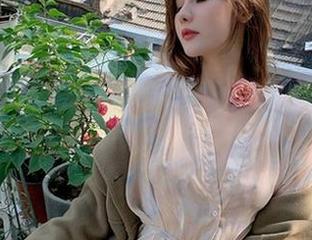 微密圈 – 想知道全套厨娘的秘密吗？就是阿朱啊的图片告诉你！