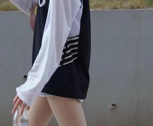 异思趣向 – 下载小婕的旗袍美娇娘原图，今夜让复古撩动你的心