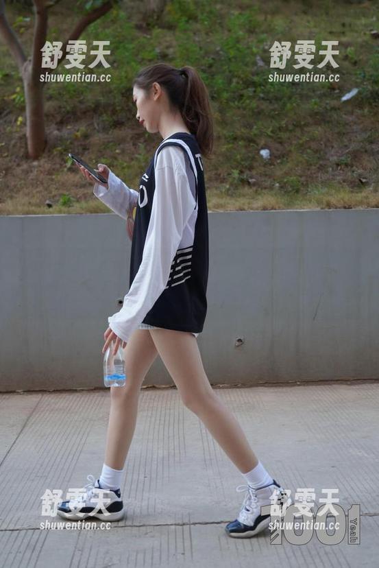 异思趣向 - 下载小婕的旗袍美娇娘原图，今夜让复古撩动你的心