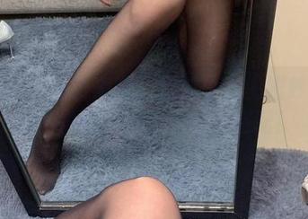 微密圈 – 更新来袭！提袜少女的婚纱写真集，婚纱与袜子的奇妙搭配！