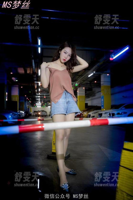 梦丝女神 - 看看这最新莹仙女体操服图片，运动和优雅的终极结合！