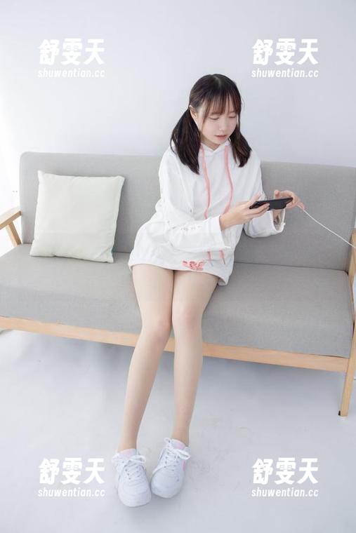 森萝财团又来了，JKFUN白丝网鞋合辑！这些美图不怕被禁！