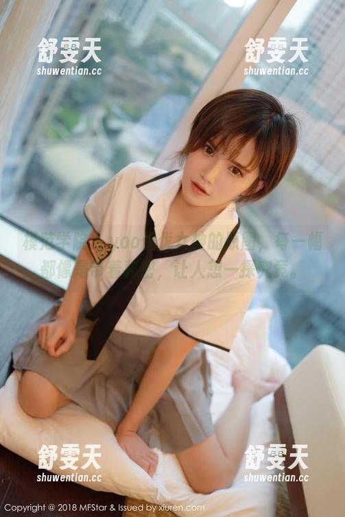 模范学院 - yoo优优女神的原图，每一幅都像是带着秘密，让人想一探究竟。