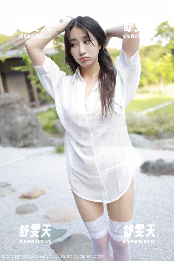 模范学院 - 穿越到女仆世界，大美妞儿的图集分享真是绝了！