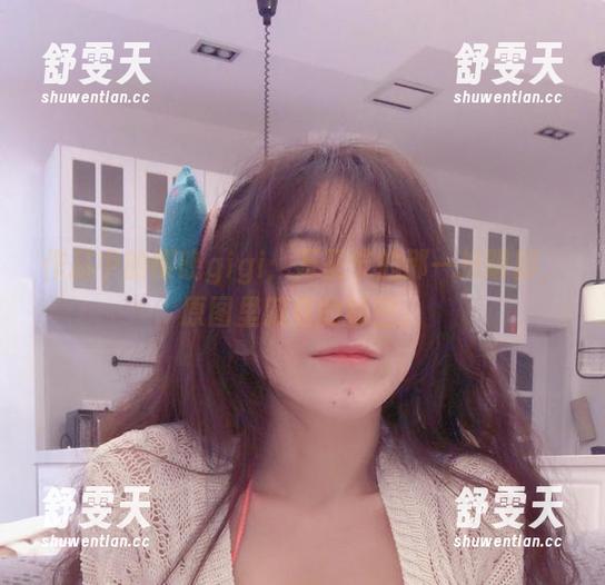 作品中的樱晚gigi：万圣节的那一抹阴影，原图里藏着的秘密。