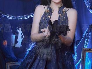 精选美图：流年不停w的制服，不用说，竟然有点心动？