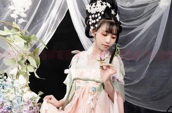 爆机少女喵小吉的连体衣图集：分享时总是忍不住的眼神暗示