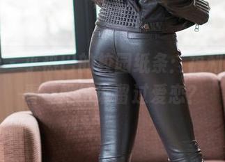 爱蜜社 – 小热巴的校园纸条：福利图集，看看她给谁留过爱恋？