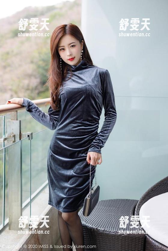 爱蜜社-张思允 爱蜜社 - 当张思允的女友遇见柔光:写真中的晕染与温暖