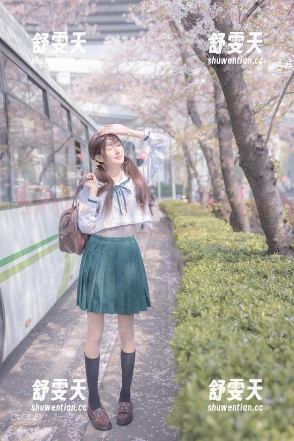 定制写真集：王羽杉教你如何把双马尾和体操服穿出高级感！