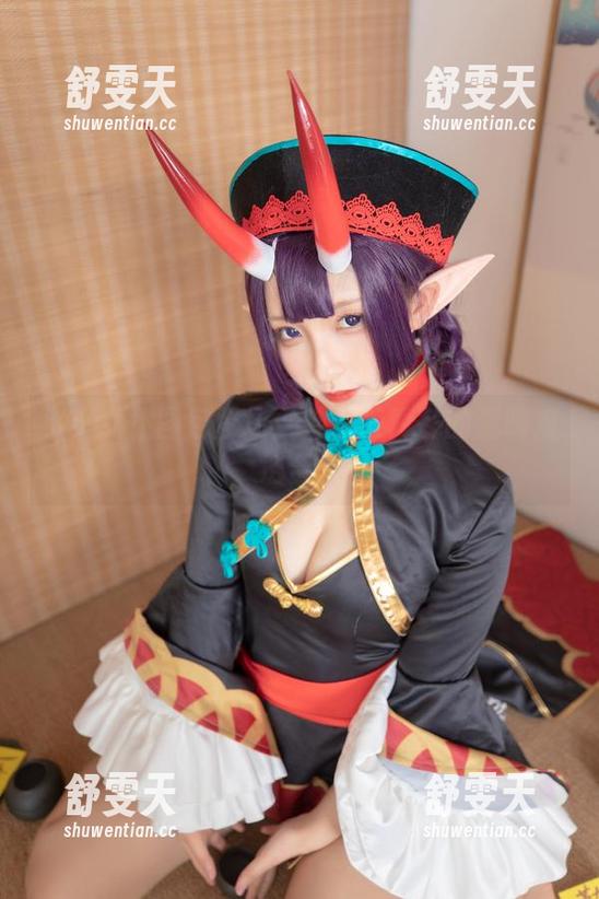 小小女仆图包登场：神乐坂真冬的温暖魔法合集