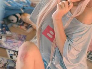 神沢永莉的半双马尾体操服大腿袜合集：嗨，谁说袜子不能有故事？