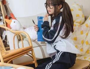 当神沢永莉的美脚遇上各种cos，下载吧！让你的屏幕瞬间变得炫丽无比！