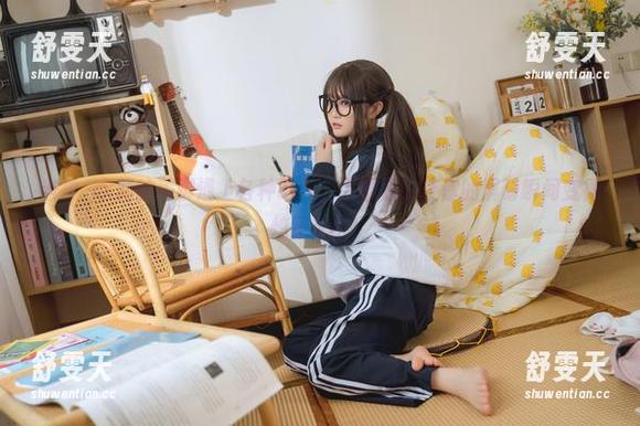 当神沢永莉的美脚遇上各种cos，下载吧！让你的屏幕瞬间变得炫丽无比！